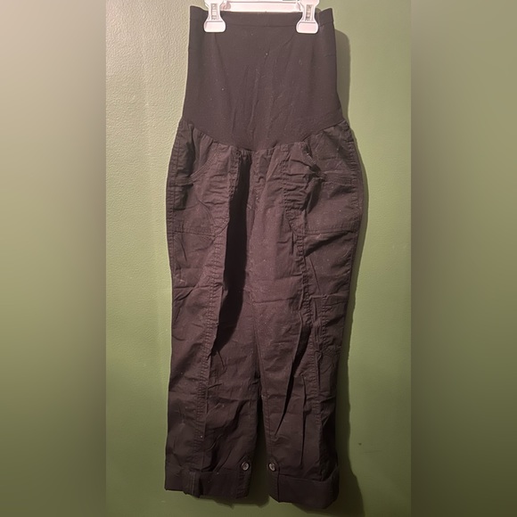 Bundle of cropped maternity pants in black and blue - Picture 4 of 7